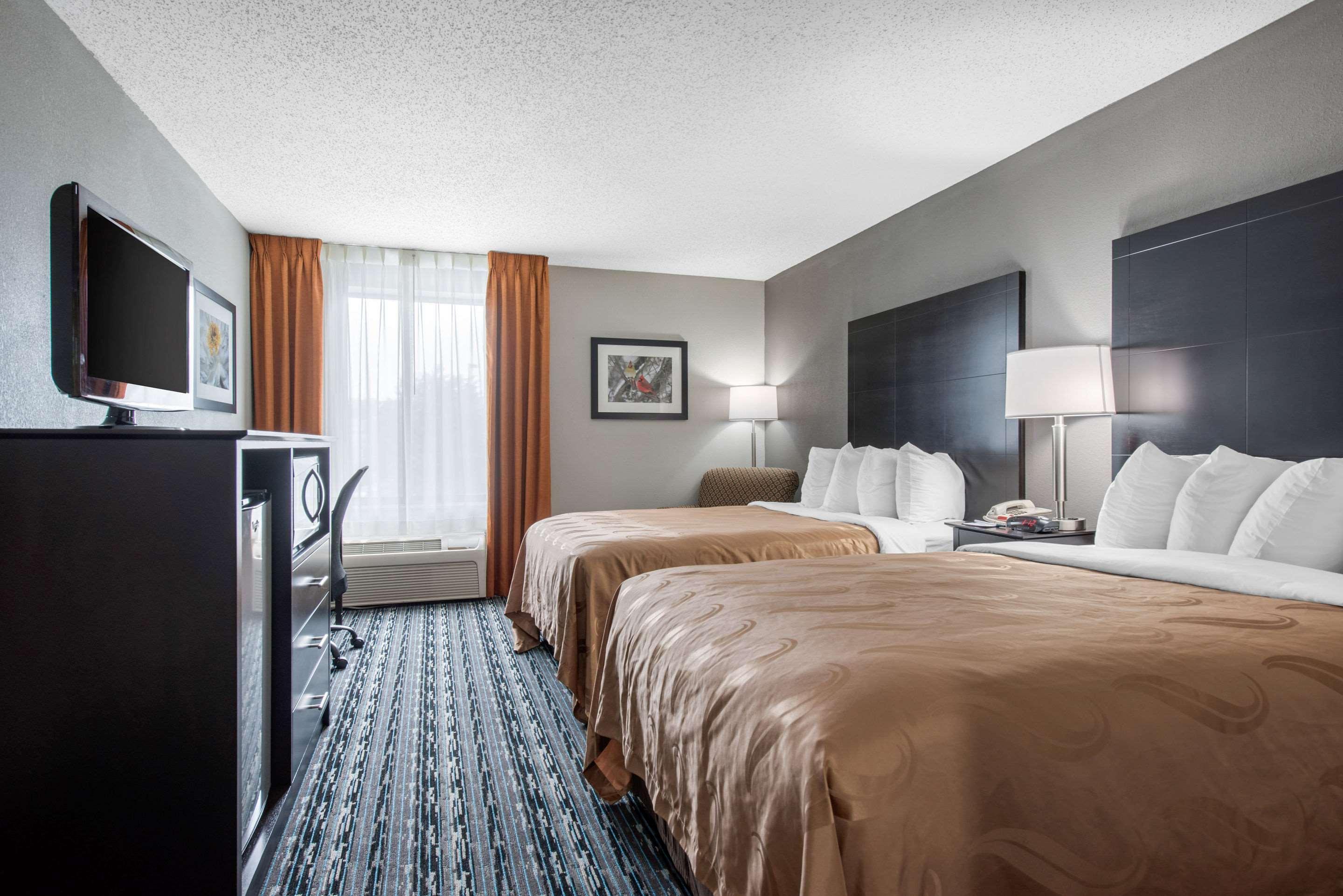 Quality Inn & Suites Brownsburg - Indianapolis West Esterno foto