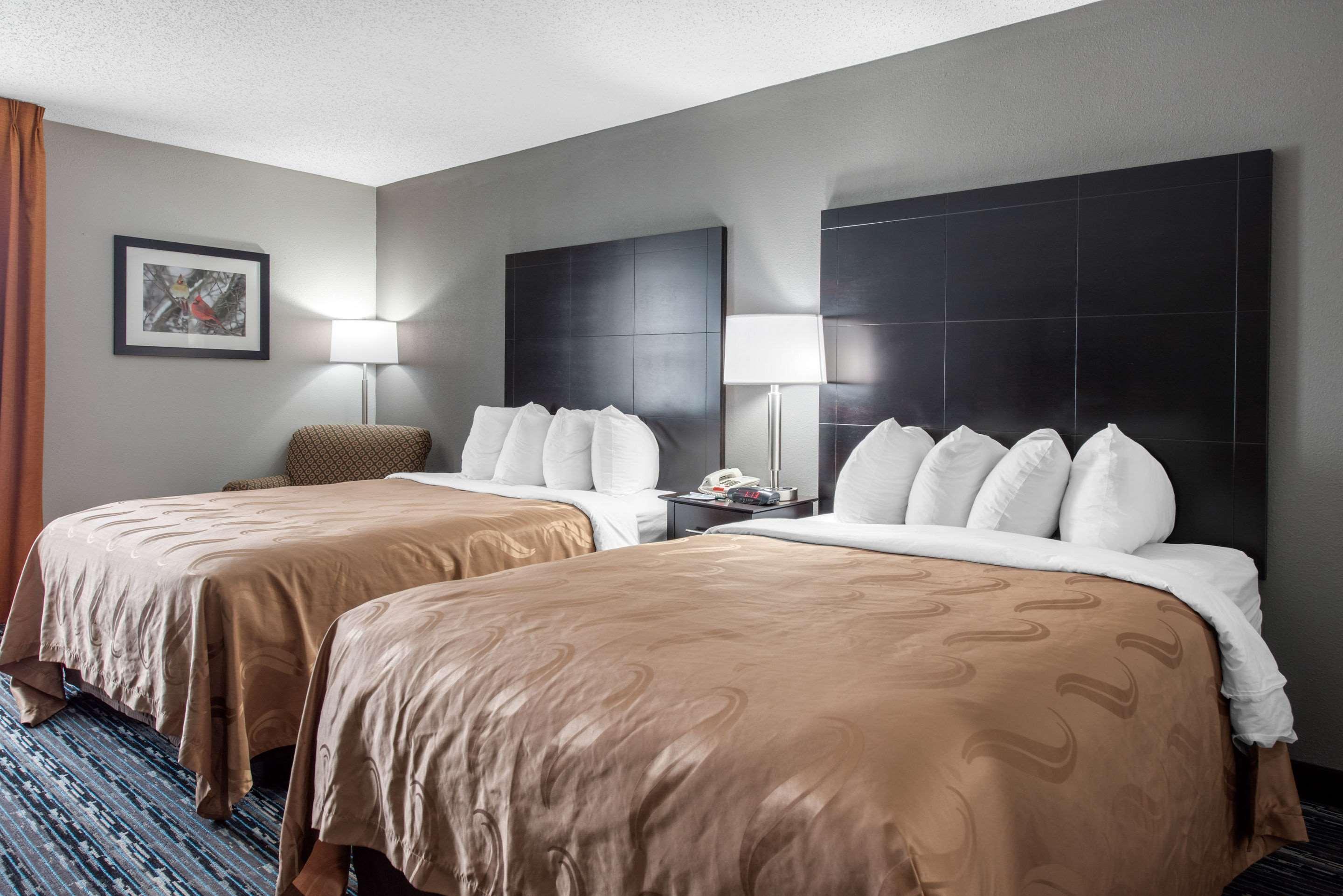 Quality Inn & Suites Brownsburg - Indianapolis West Esterno foto