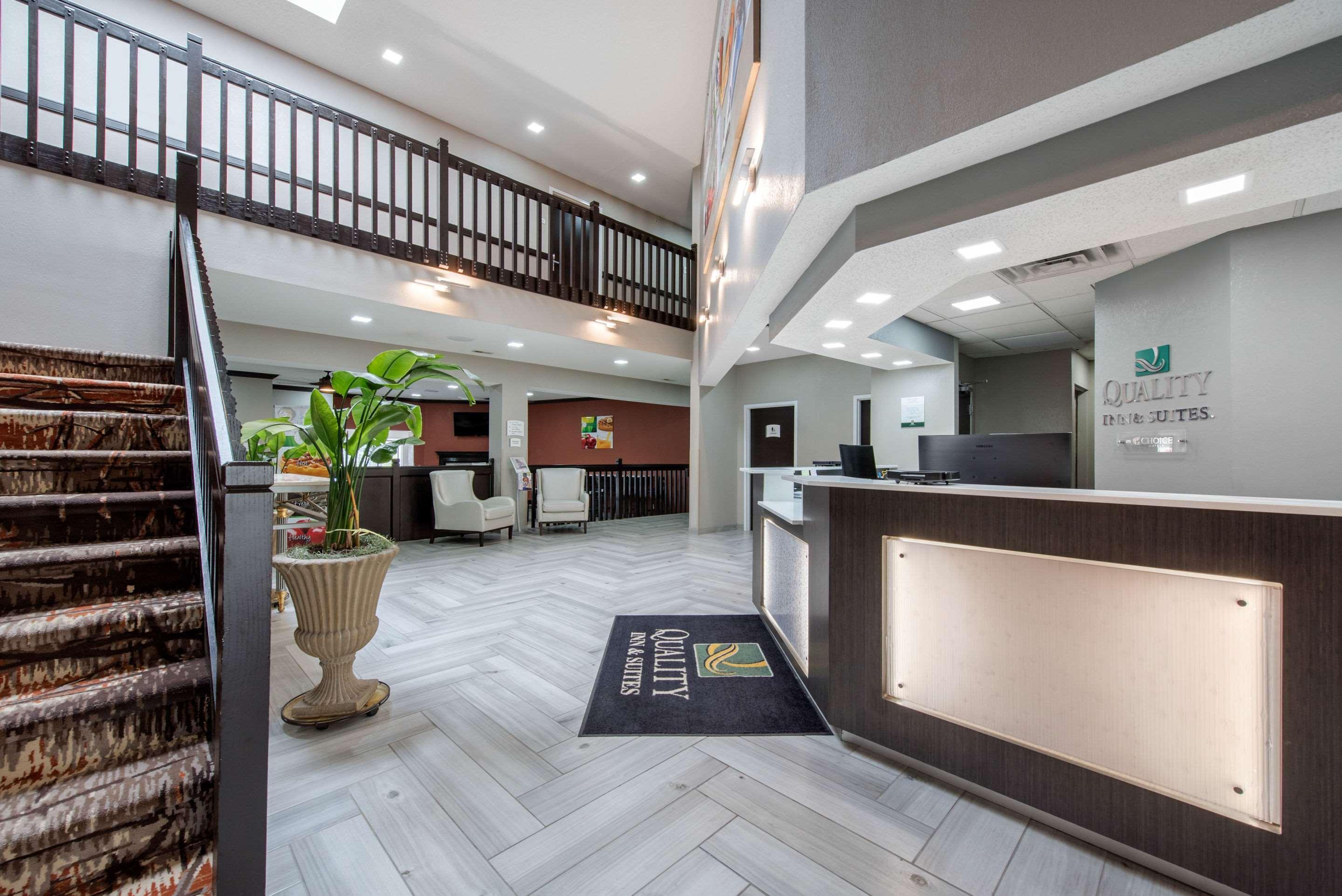 Quality Inn & Suites Brownsburg - Indianapolis West Esterno foto