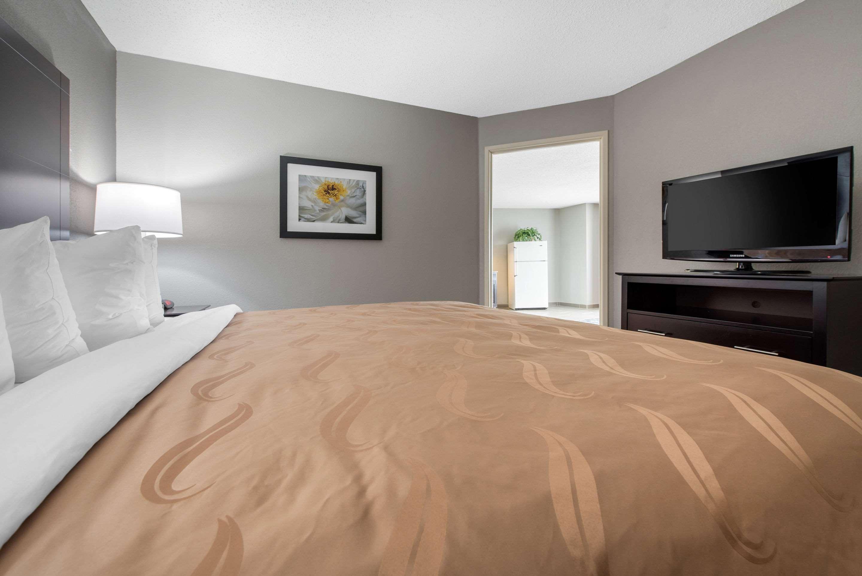 Quality Inn & Suites Brownsburg - Indianapolis West Esterno foto