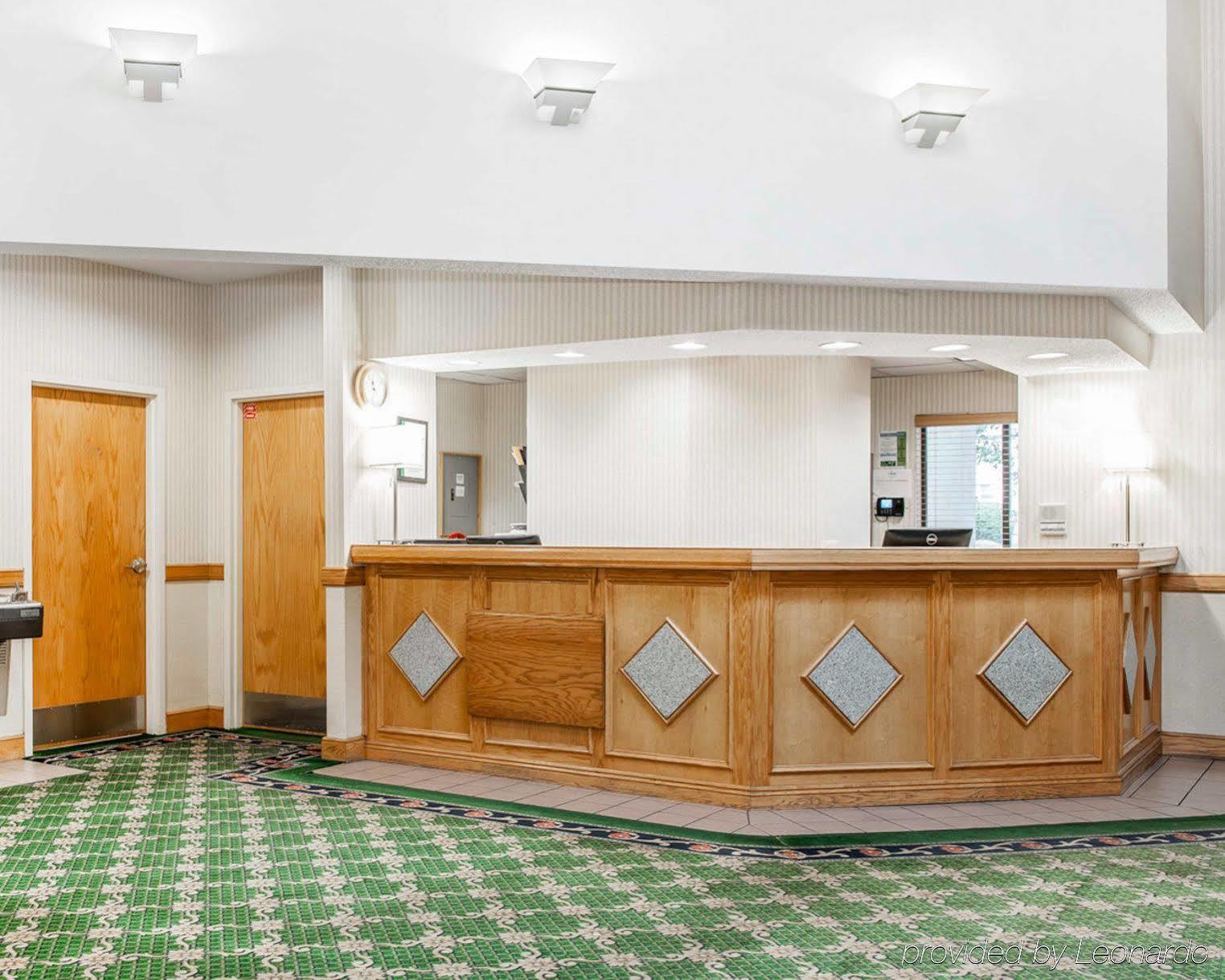 Quality Inn & Suites Brownsburg - Indianapolis West Esterno foto