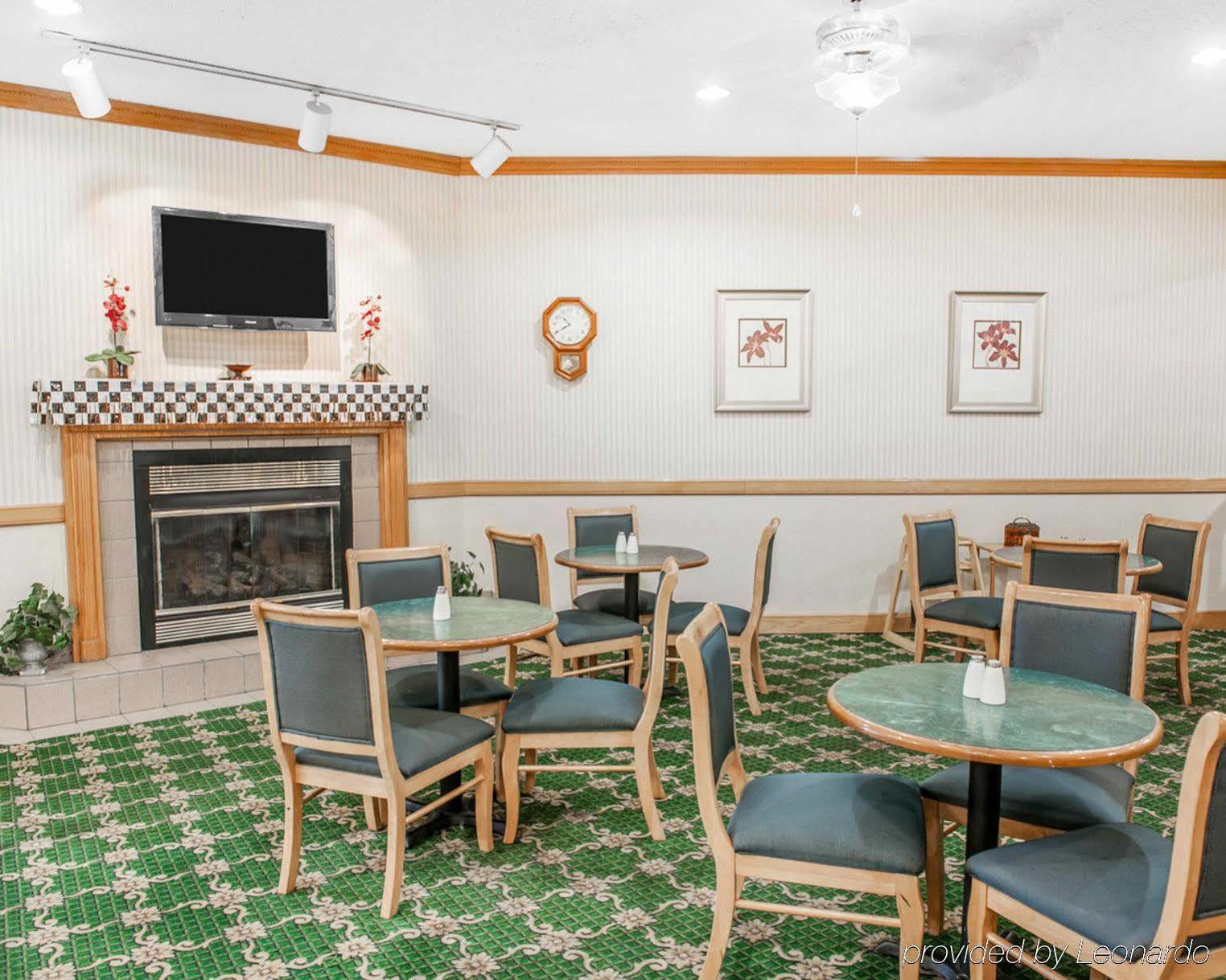 Quality Inn & Suites Brownsburg - Indianapolis West Esterno foto